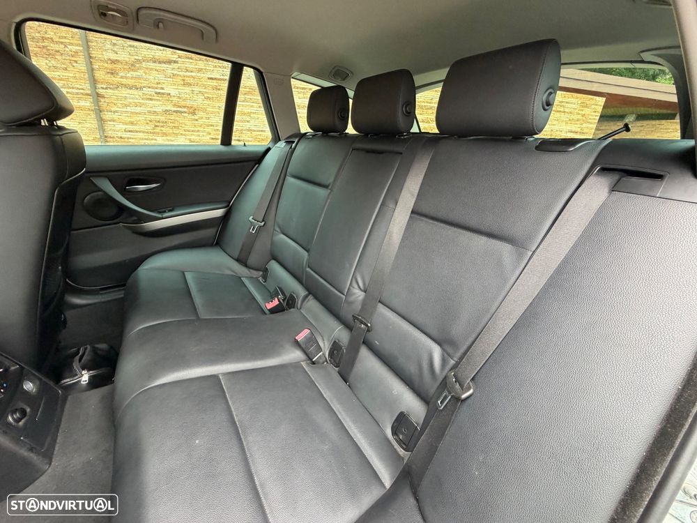 BMW 318 d DPF Edition Sport - 12