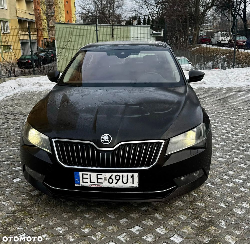 Skoda Superb 2.0 TDI Style - 4