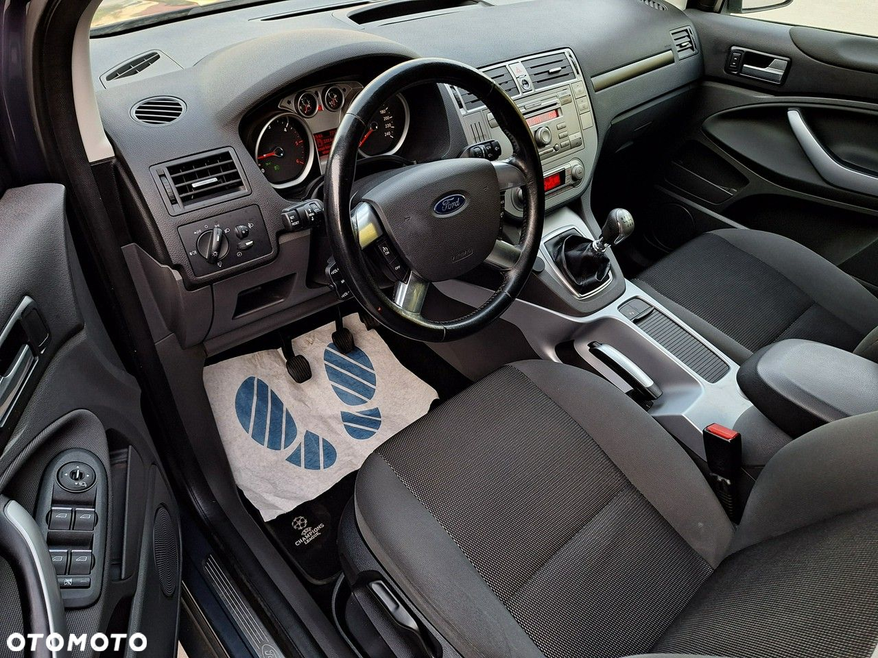 Ford Kuga - 9