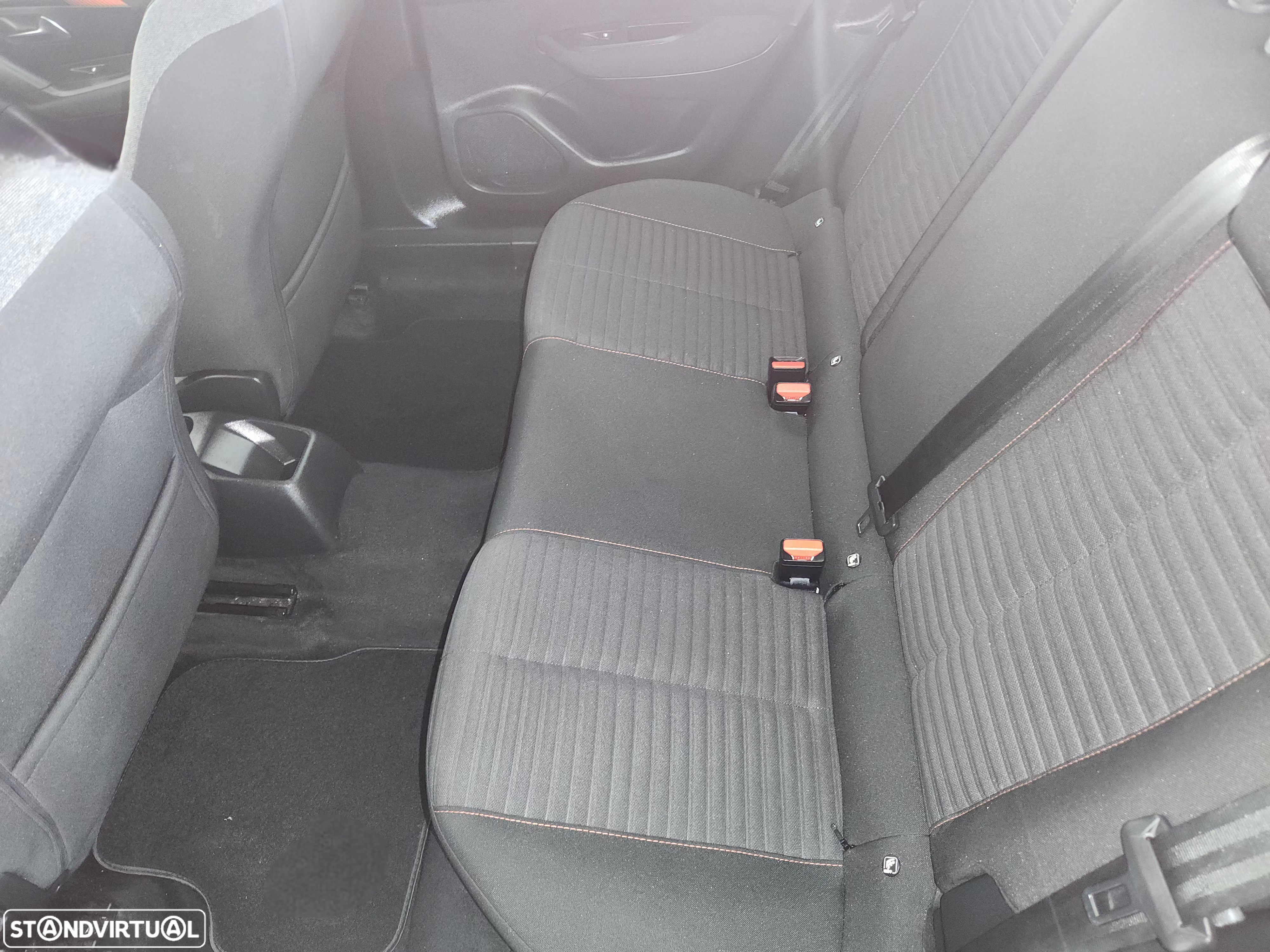 Peugeot 2008 1.5 BlueHDi Active Pack - 41
