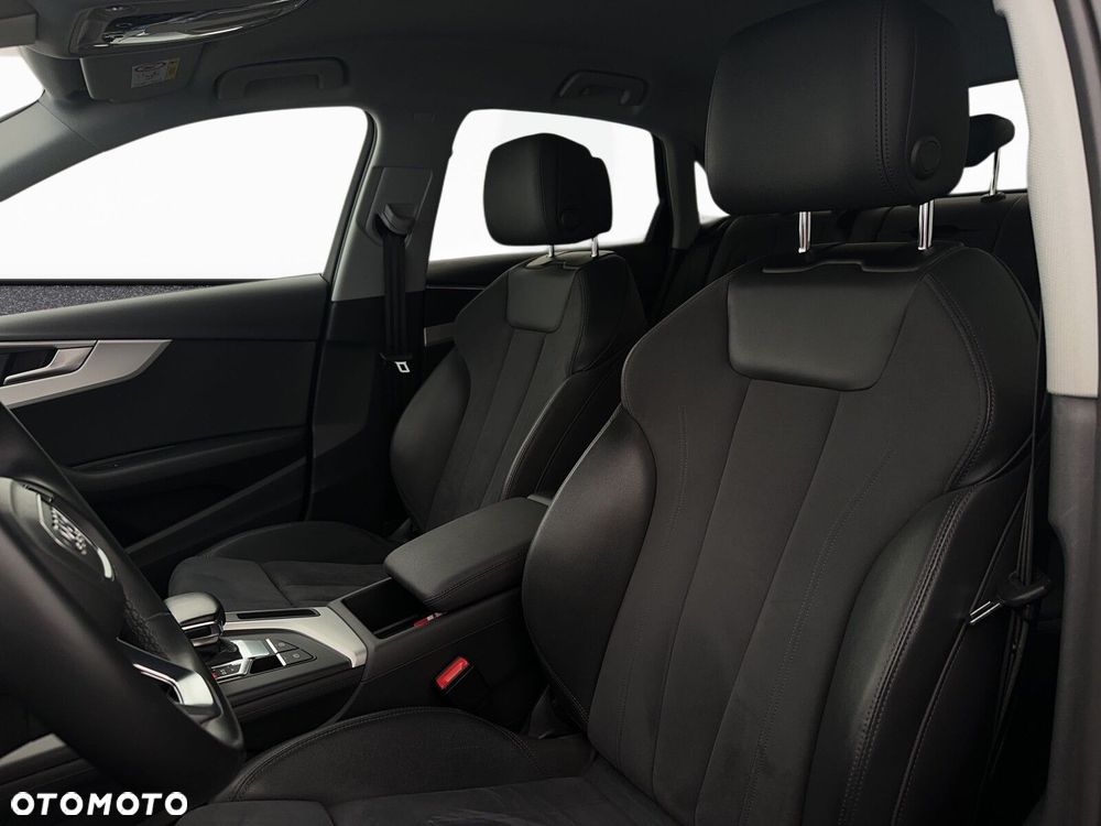 Audi A4 Limousine - 31