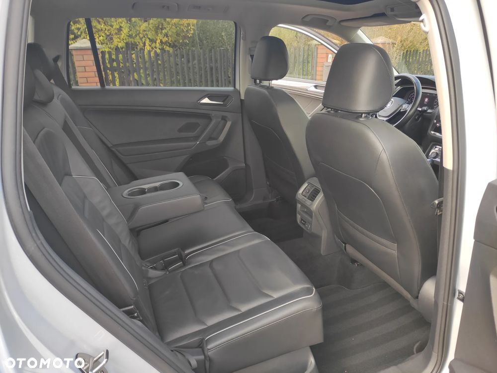 Volkswagen Tiguan Allspace 2.0 TSI 4Mot Highline DSG - 24