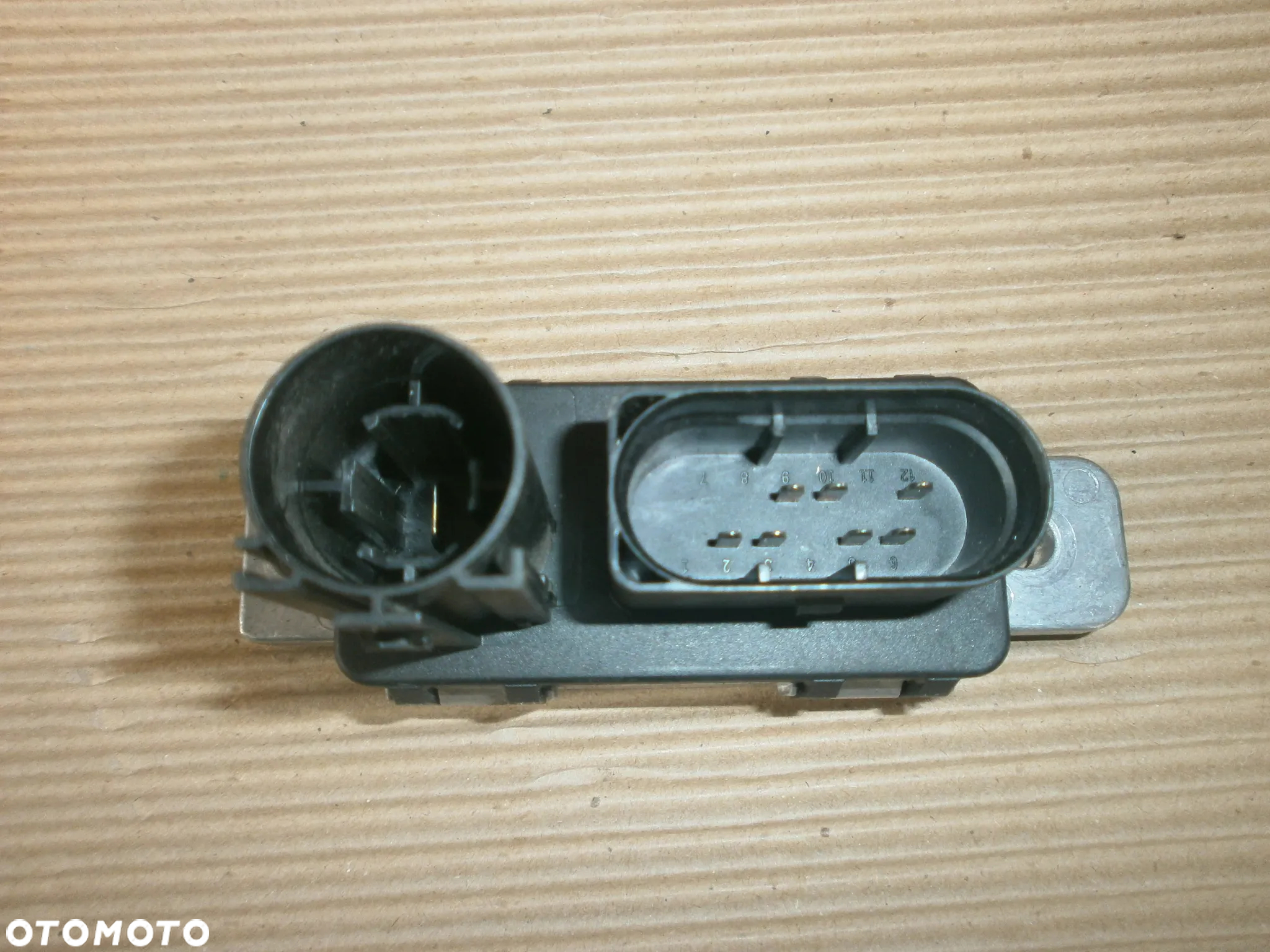PRZEKAZNIK ŚWIEC 31459300 VOLVO XC60 2.0D WYPRZEDAŻ - 2