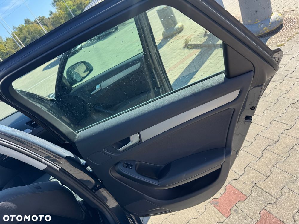 Audi A4 Avant - 11