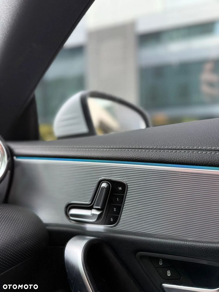 Mercedes-Benz CLA 250 Progressive 7G-DCT - 17