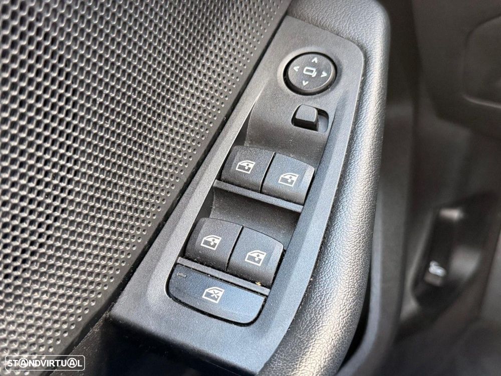 BMW 116 d Advantage Auto - 37