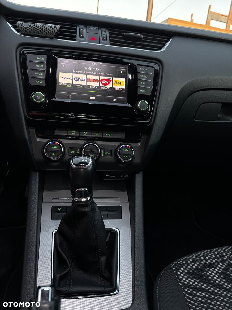 Skoda Octavia 1.4 TSI Ambition - 27