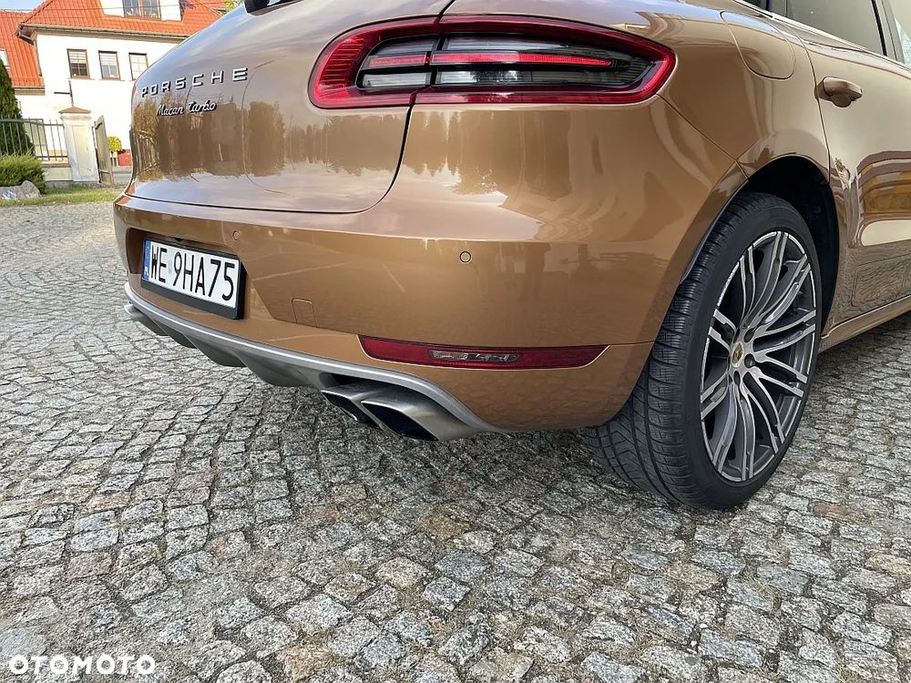 Porsche Macan Turbo PDK - 26