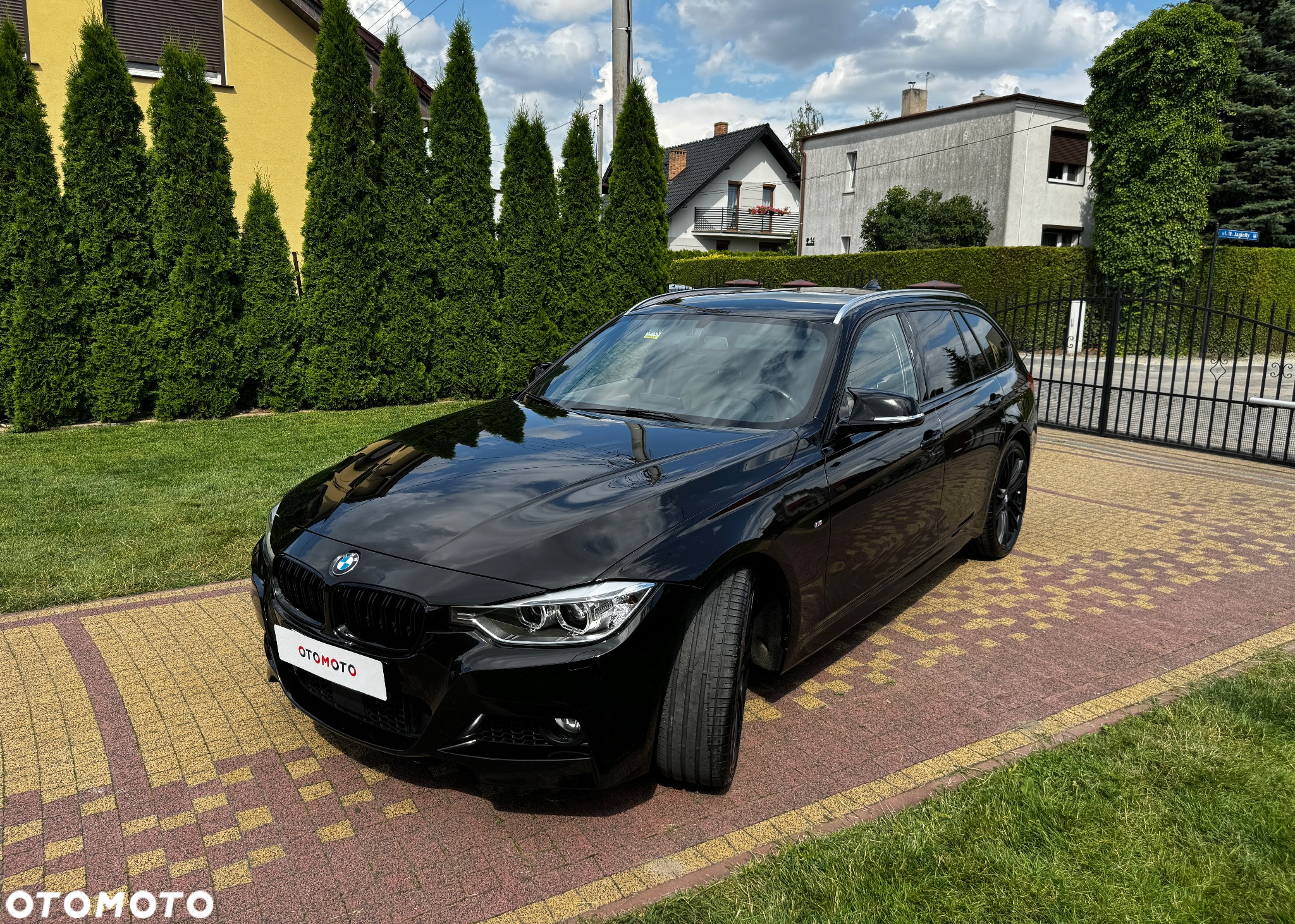 BMW Seria 3 320d Touring xDrive Sport-Aut Luxury Line - 7