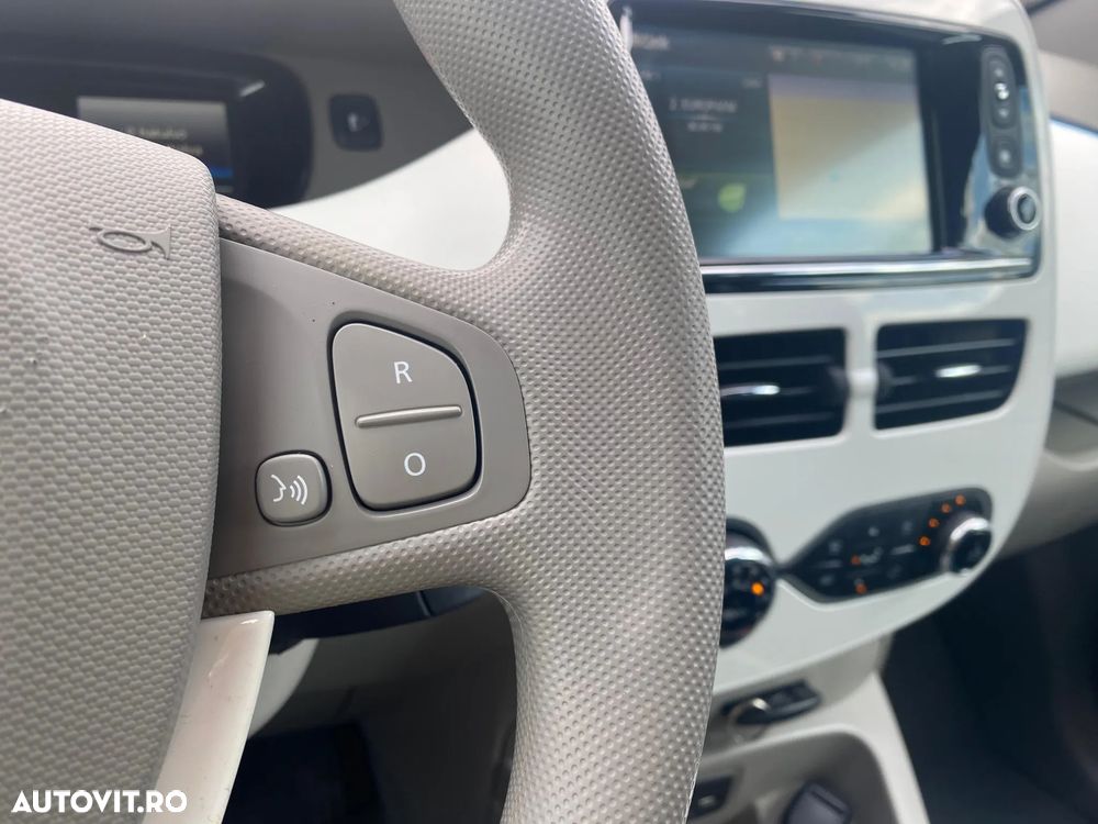 Renault ZOE - 19