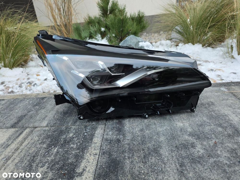 lexus nx lift lampa prawa przód full led - 1