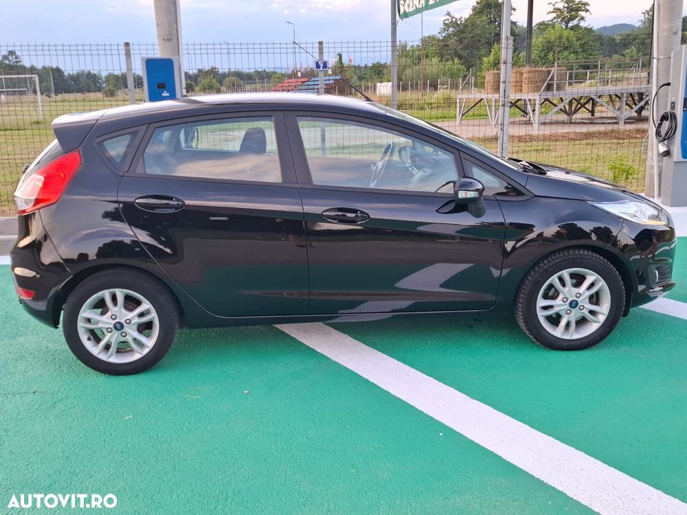 Ford Fiesta 1.0 EcoBoost S&S TITANIUM - 8