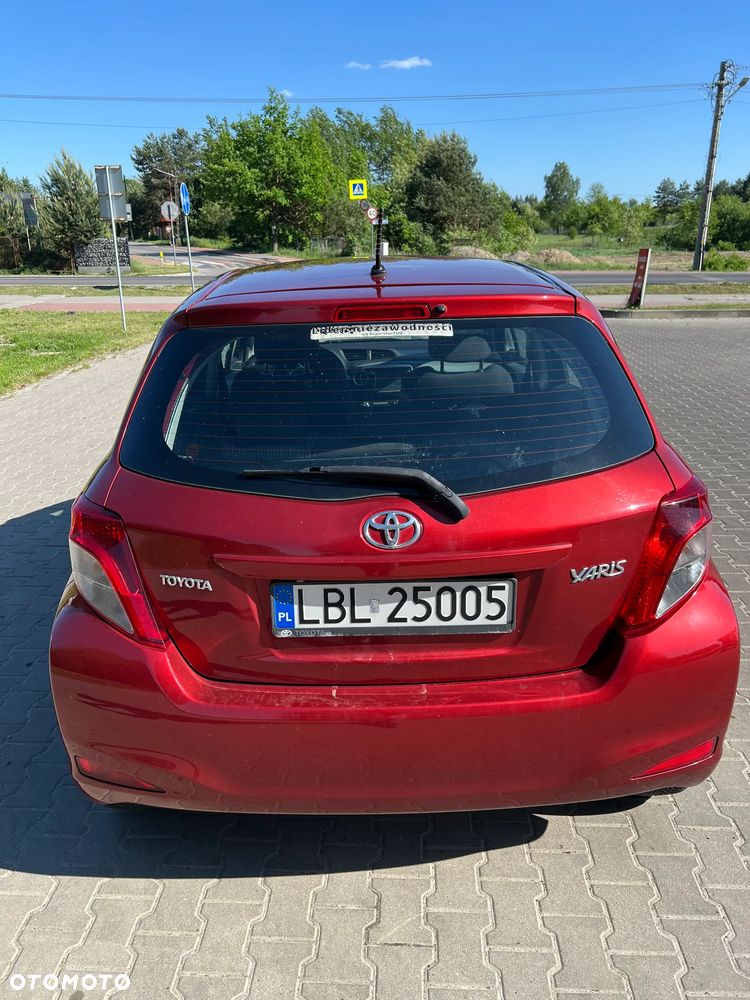 Toyota Yaris 1.33 Premium - 10