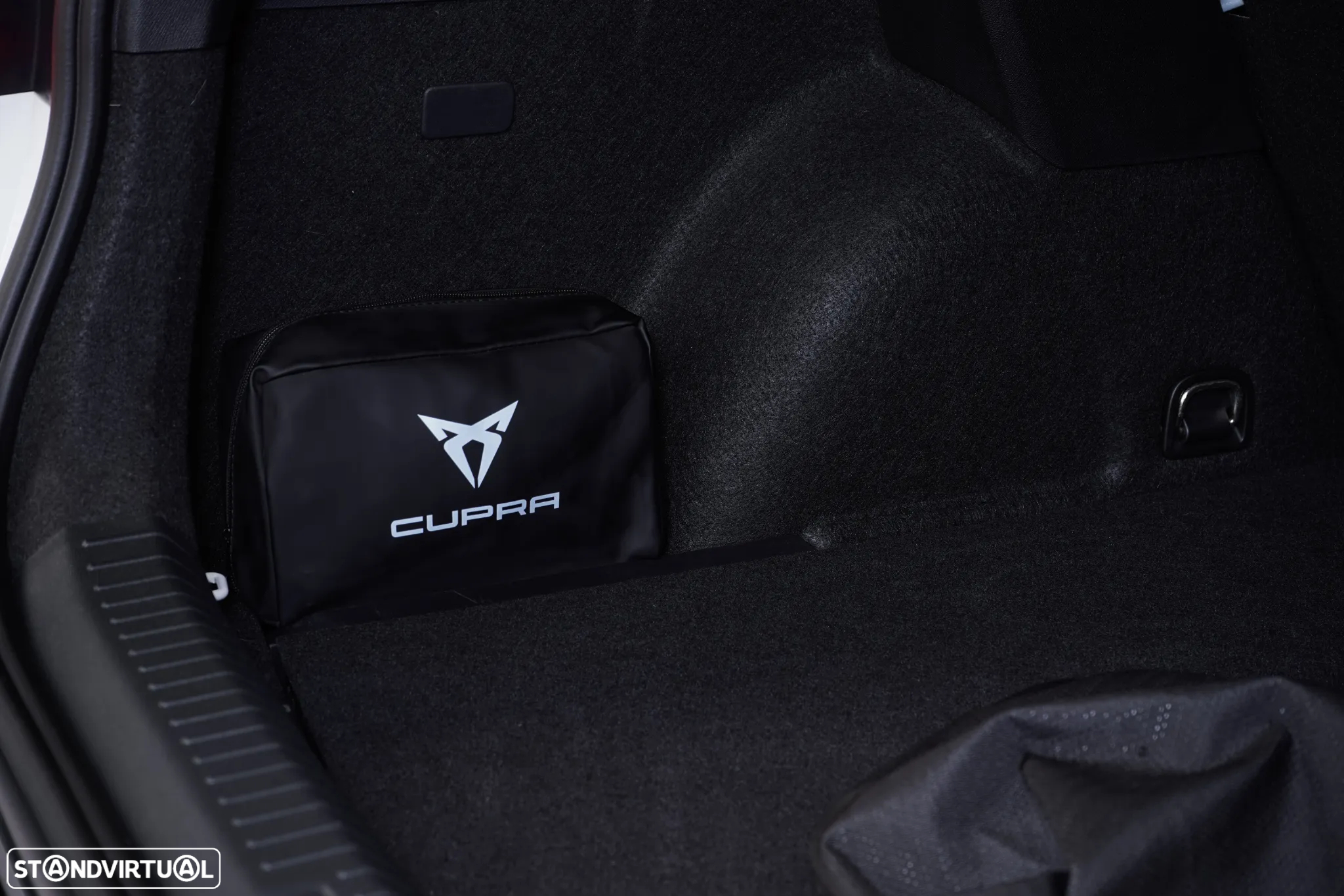 Cupra Formentor 1.4 e-Hybrid DSG VZ - 15
