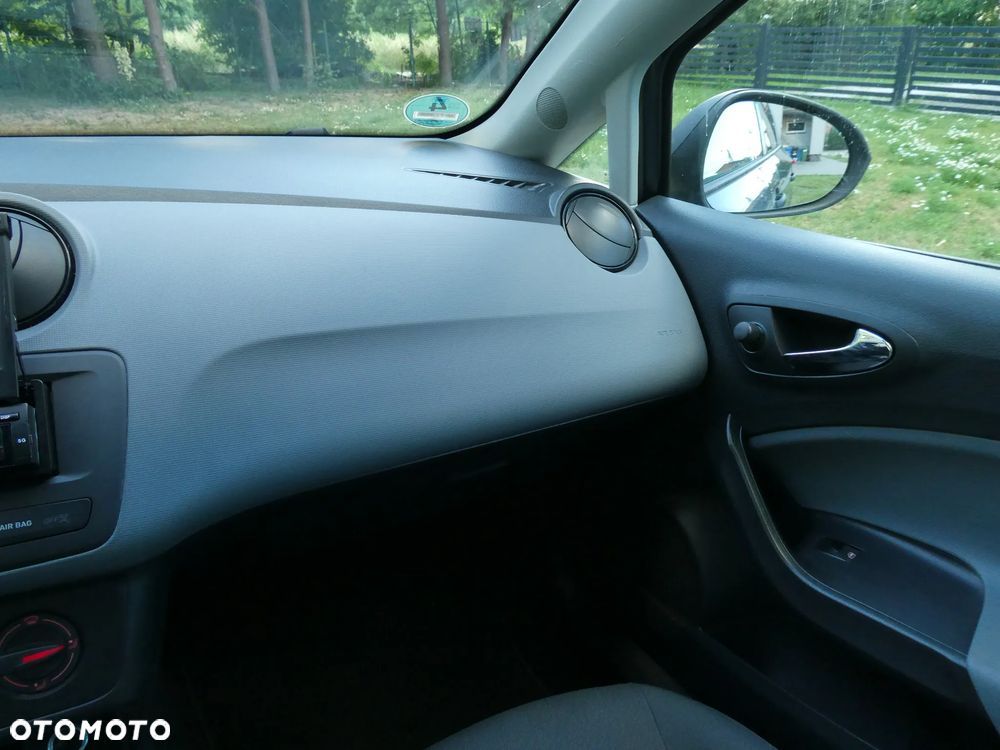 Seat Ibiza 1.4 16V Reference Salsa - 18