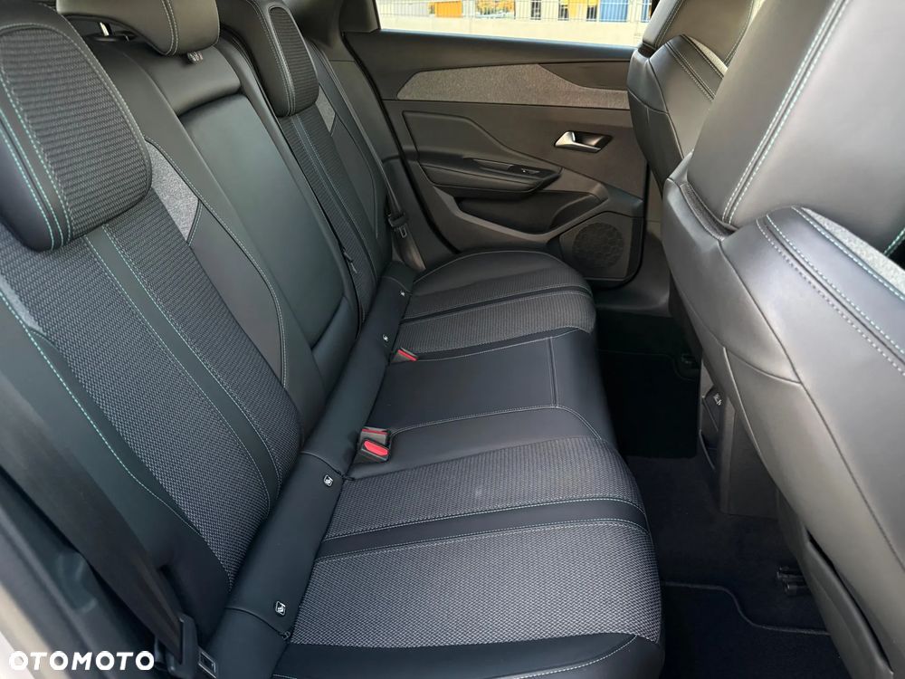 Peugeot 308 1.5 BlueHDi Allure S&S EAT8 - 29