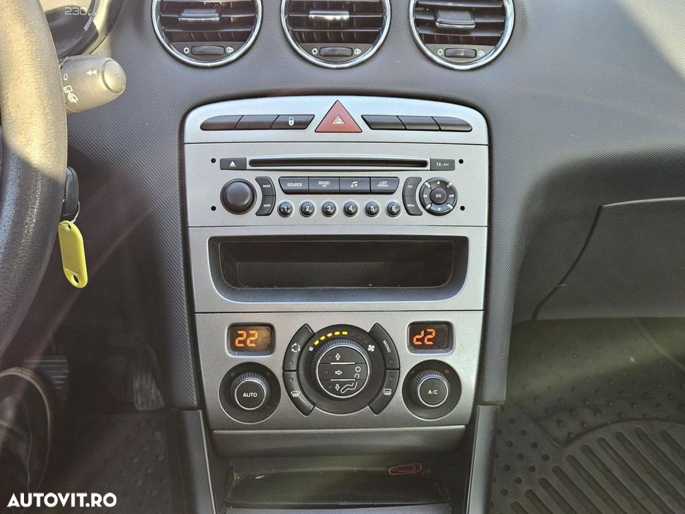 Peugeot 308 HDi FAP 110 Platinum - 11