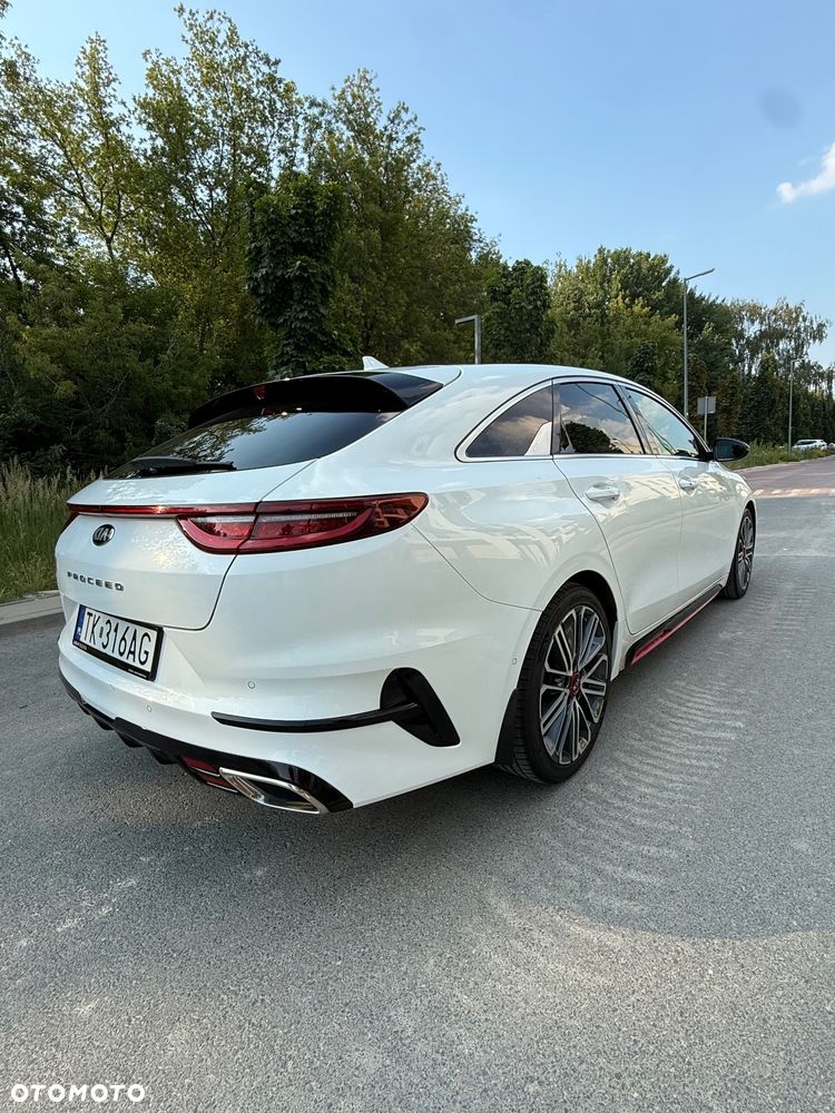 Kia ProCeed - 5