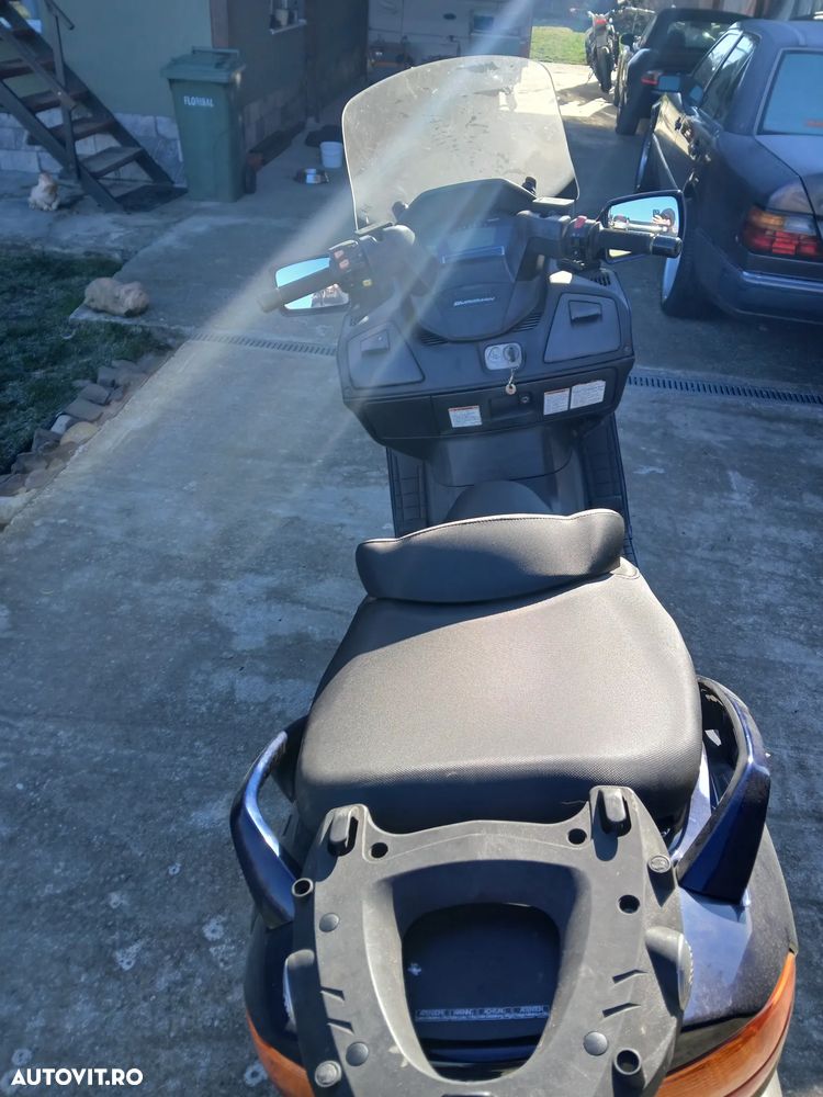 Suzuki AN 650 Burgman - 3