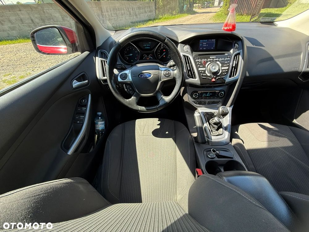 Ford Focus 1.6 EcoBoost Edition - 27