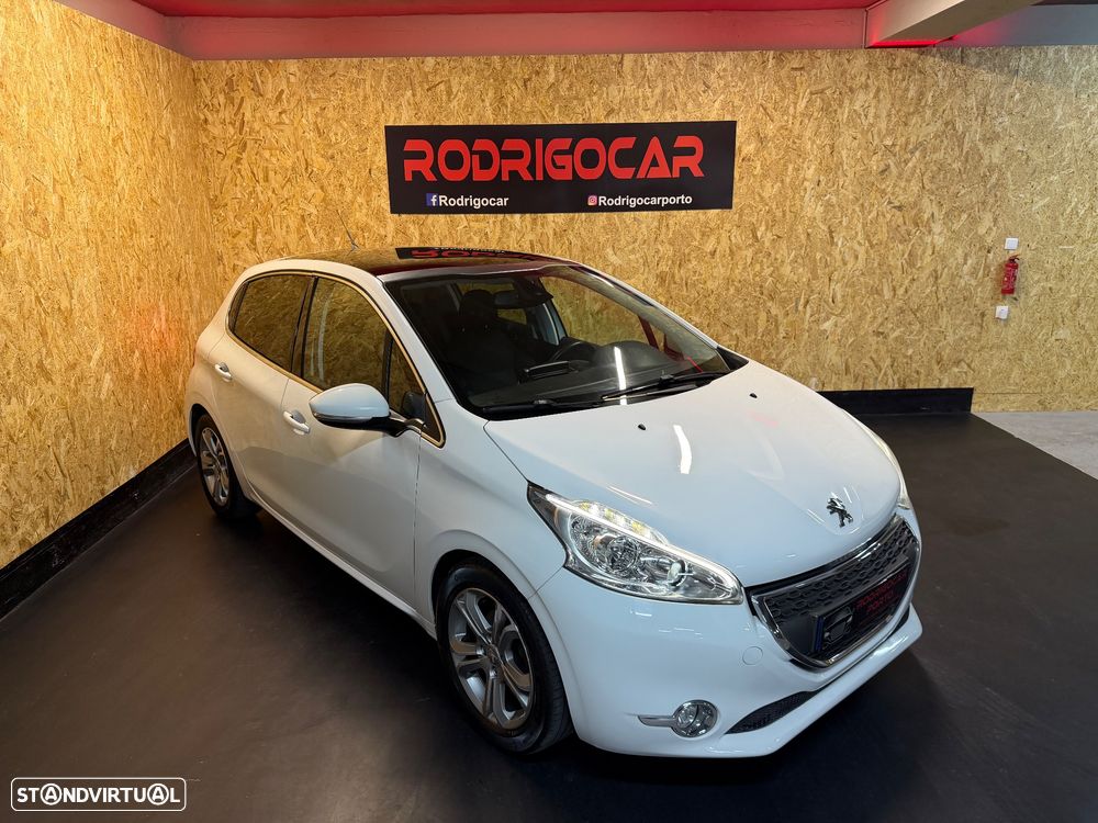 Peugeot 208 82 VTI Allure - 1
