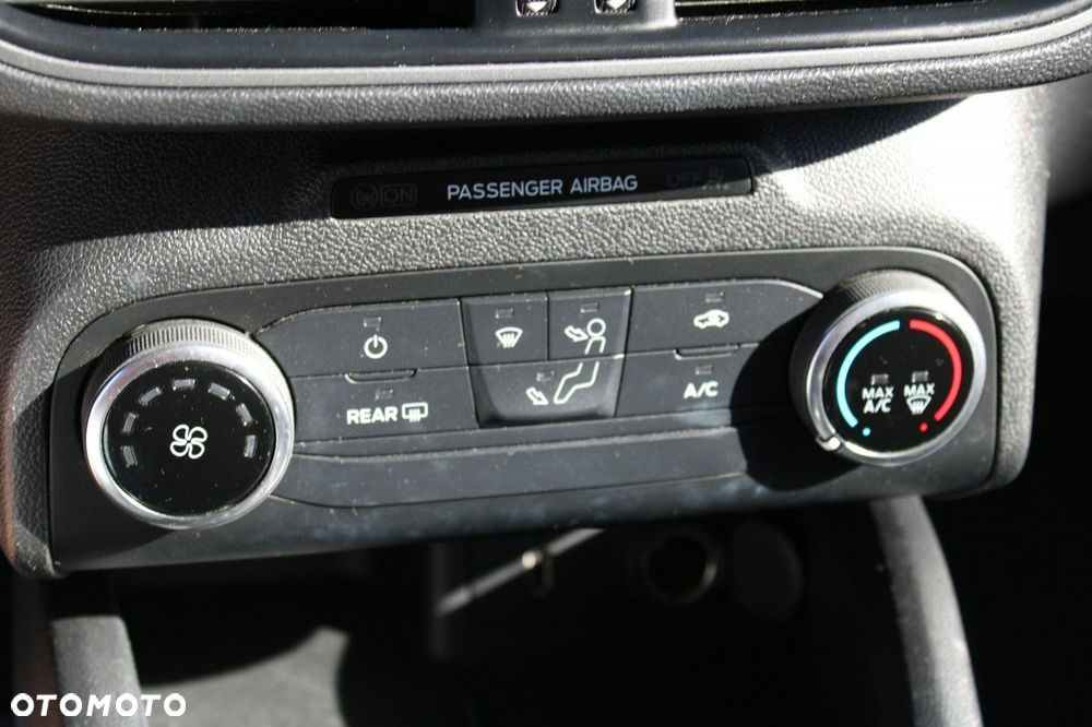 Ford Focus 1.0 EcoBoost Trend ASS - 23