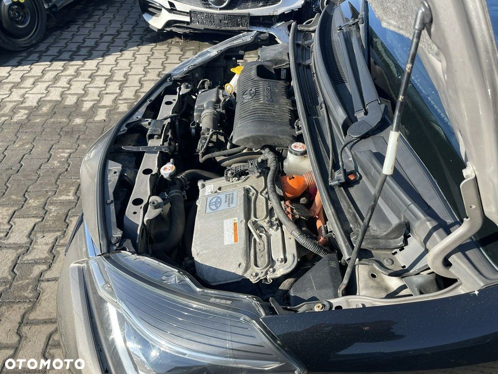 Toyota Yaris Hybrid 100 Selection Pure - 13