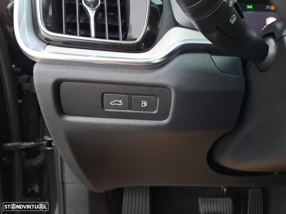 Volvo V60 2.0 T6 AWD TE Plus Bright - 25