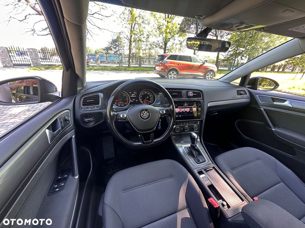 Volkswagen Golf 1.6 TDI SCR DSG Comfortline - 17