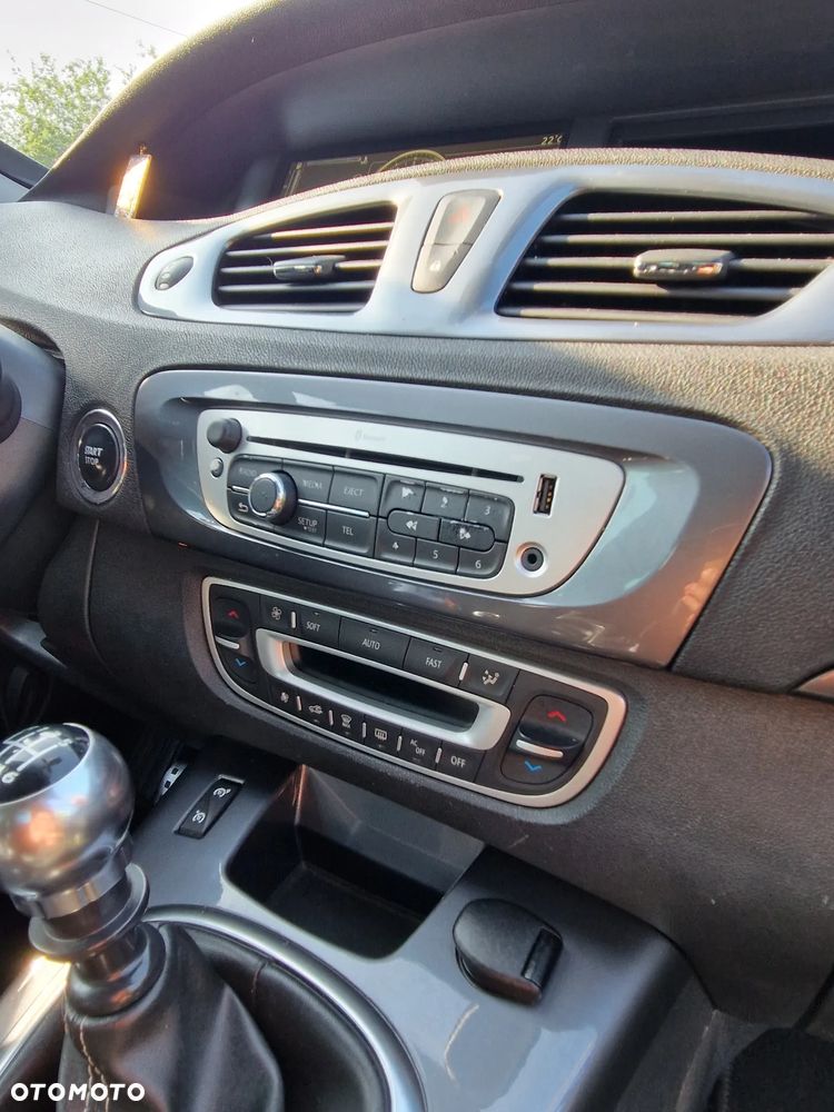 Renault Scenic Xmod 1.6 dCi Energy Bose Edition - 11