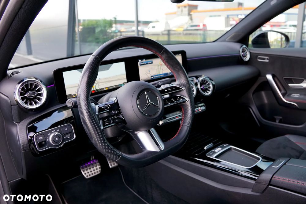 Mercedes-Benz Klasa A 200 AMG Line 7G-DCT - 12