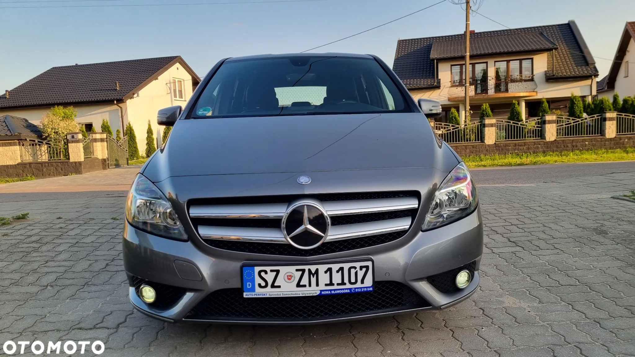 Mercedes-Benz Klasa B 200 AMG Line - 26