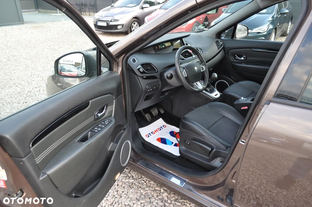 Renault Scenic TCe 130 Dynamique - 12