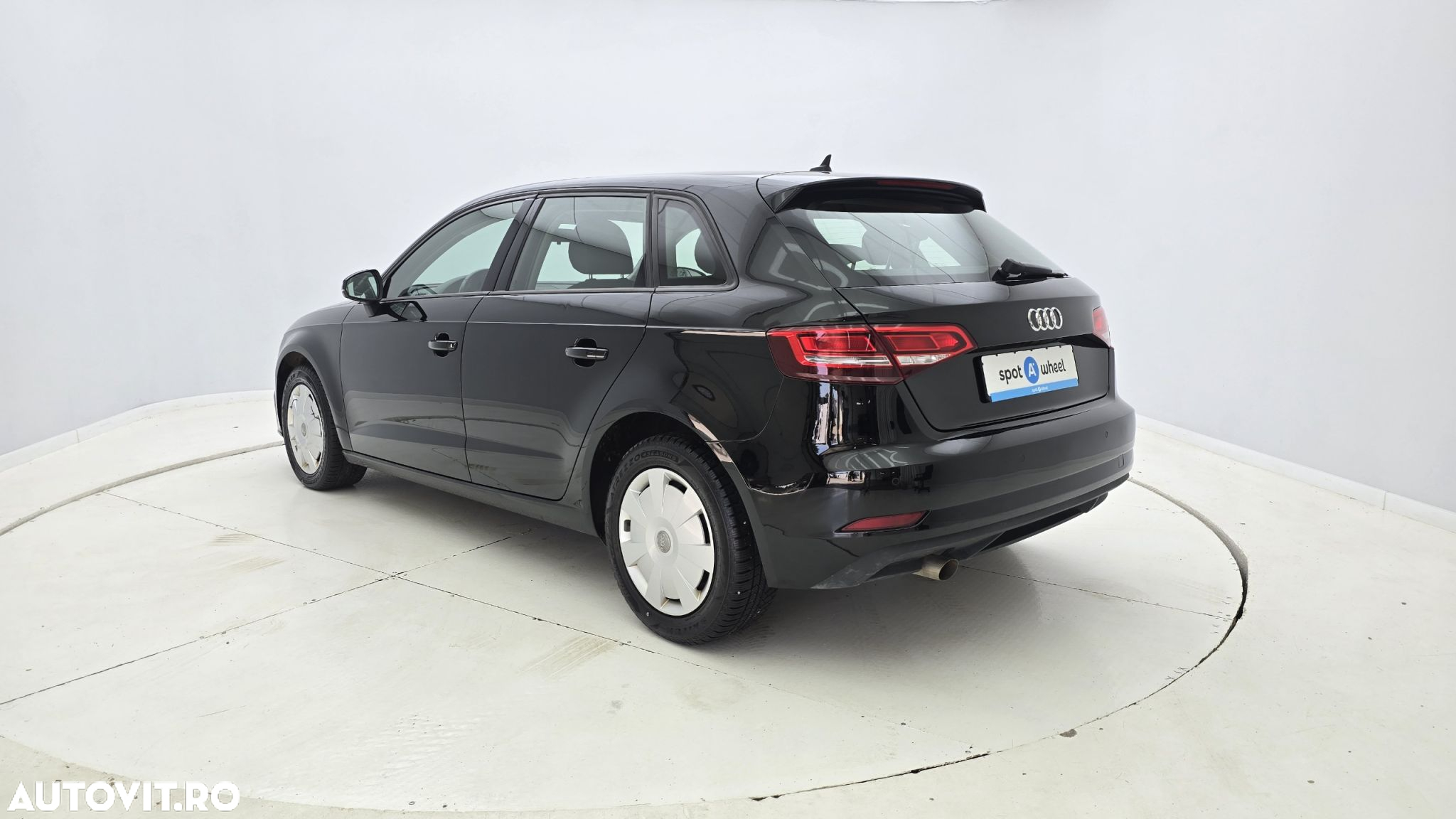 Audi A3 Sportback 1.6 TDI S tronic - 8