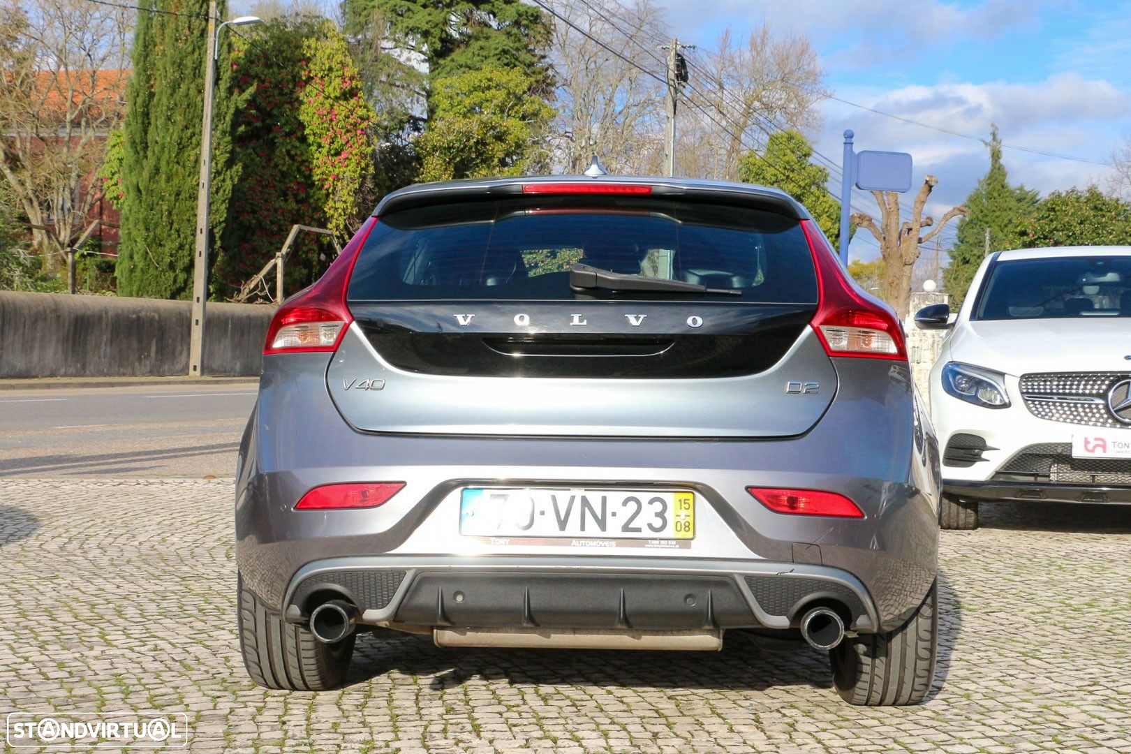 Volvo V40 1.6 D2 Eco R-Design - 12