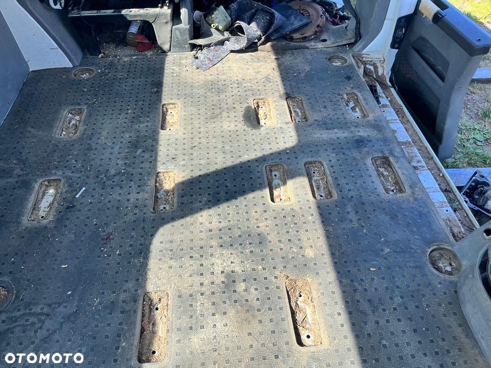 Wykładzina mata guma paki VW Transporter T5 osobowy - 3