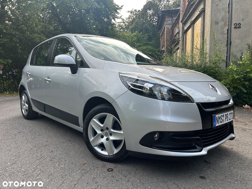 Renault Scenic 1.6 16V 110 TomTom Edition - 2