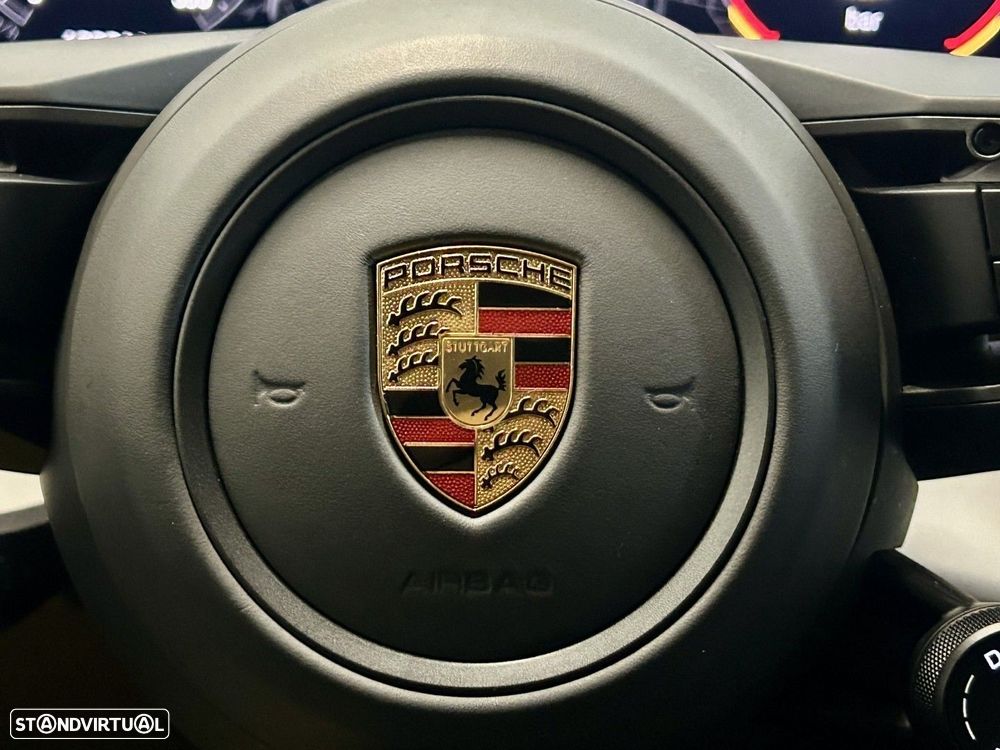 Porsche Taycan Turbo - 29
