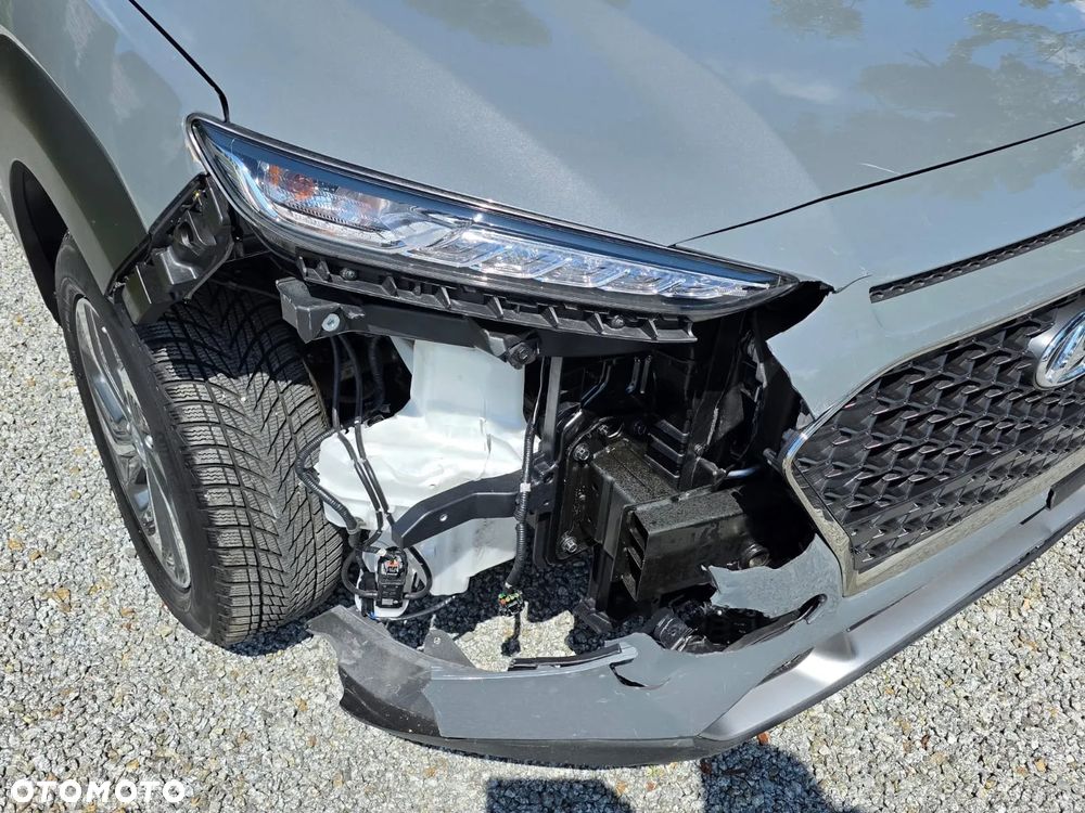 Hyundai Kona - 25