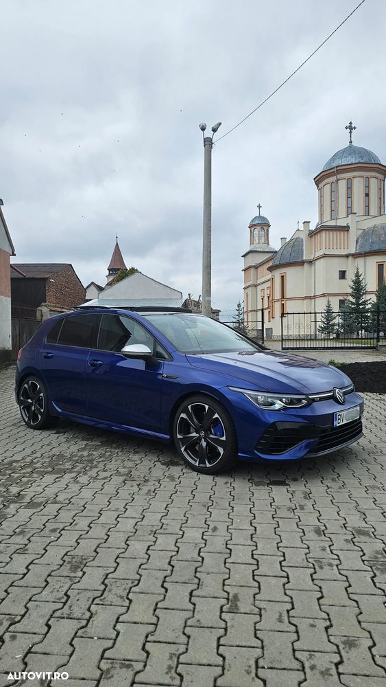 Volkswagen Golf - 2