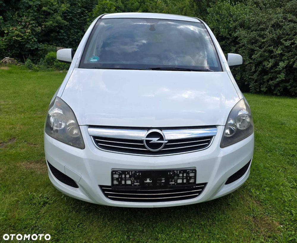 Opel Zafira - 3