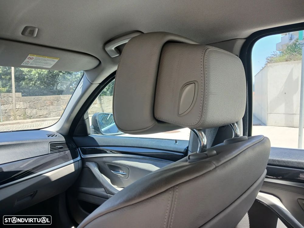 BMW 525 d xDrive Exclusive Auto - 44