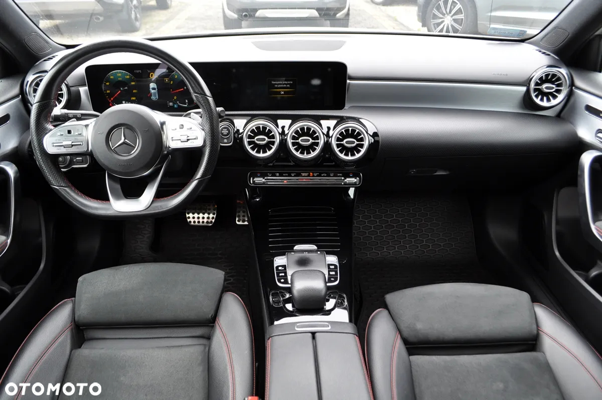 Mercedes-Benz Klasa A 200 AMG Line 7G-DCT - 12