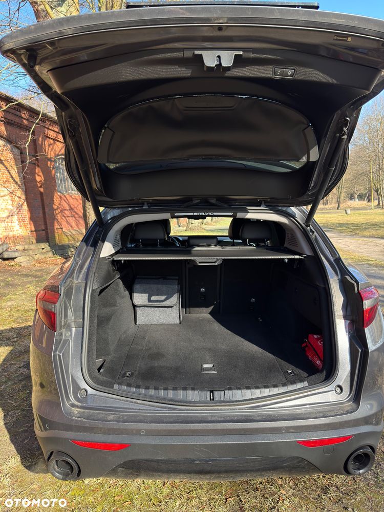 Alfa Romeo Stelvio 2.0 Turbo 16V AT8-Q4 Super - 20