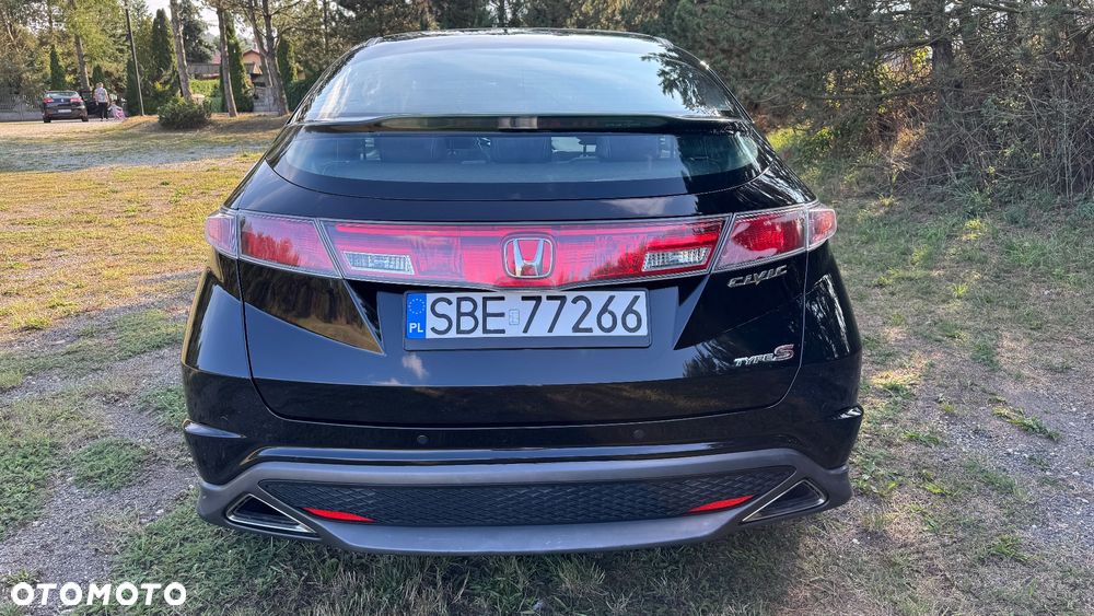 Honda Civic 1.8 LX Coupe - 15