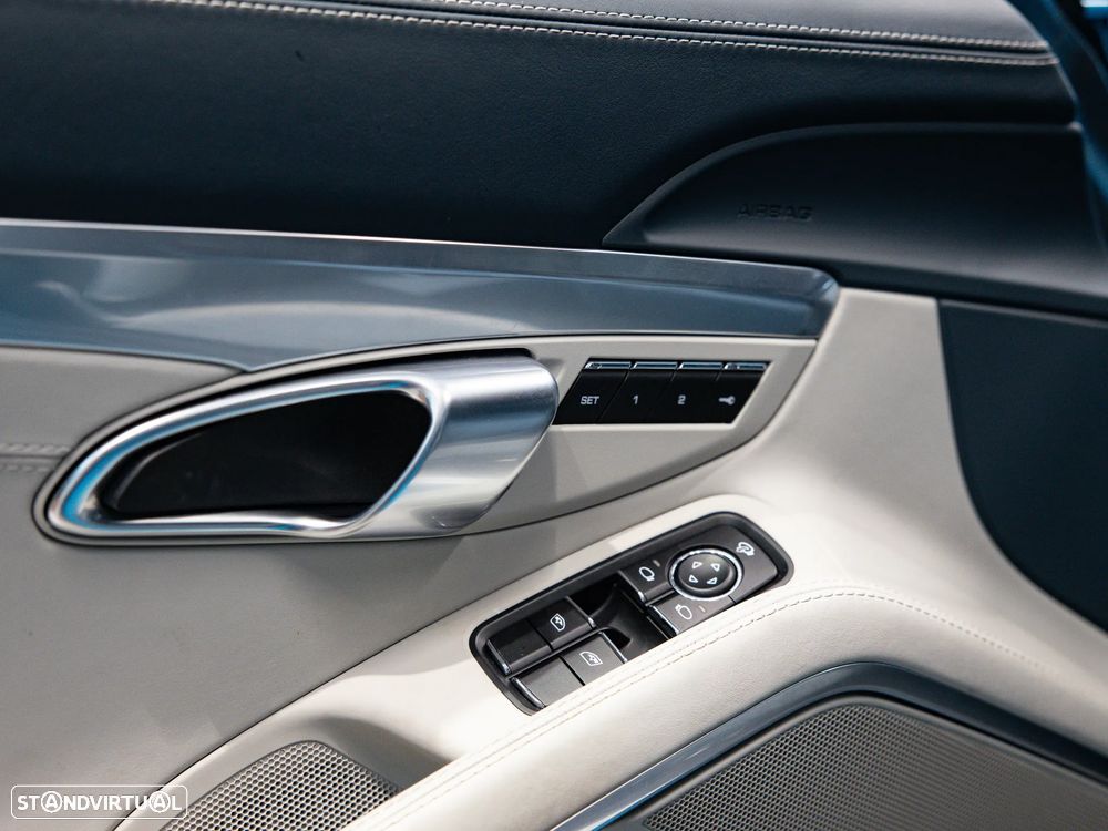 Porsche 718 Cayman 2.0 PDK - 22