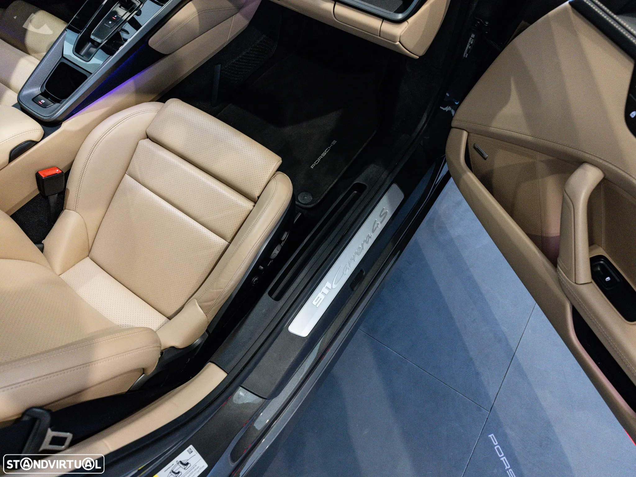 Porsche 911 (992) Carrera 4S PDK - 32
