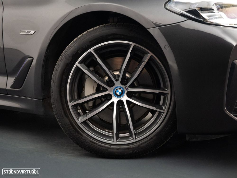 BMW 530 e Pack M - 9