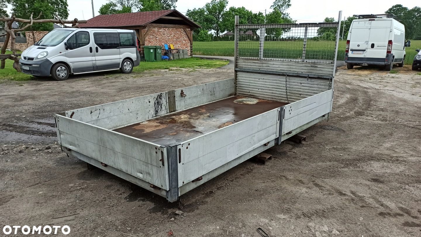 Skrzynia Ładunkowa Paka Iveco Daily 3,9m - 1