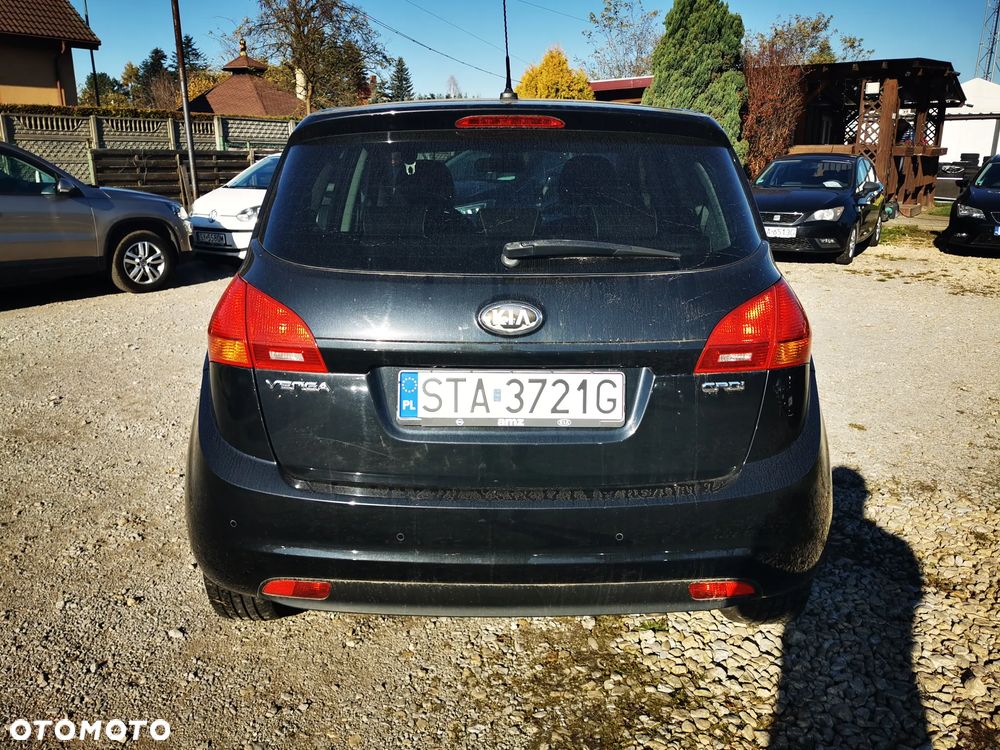 Kia Venga 1.6 CRDi 128 Business Line - 8